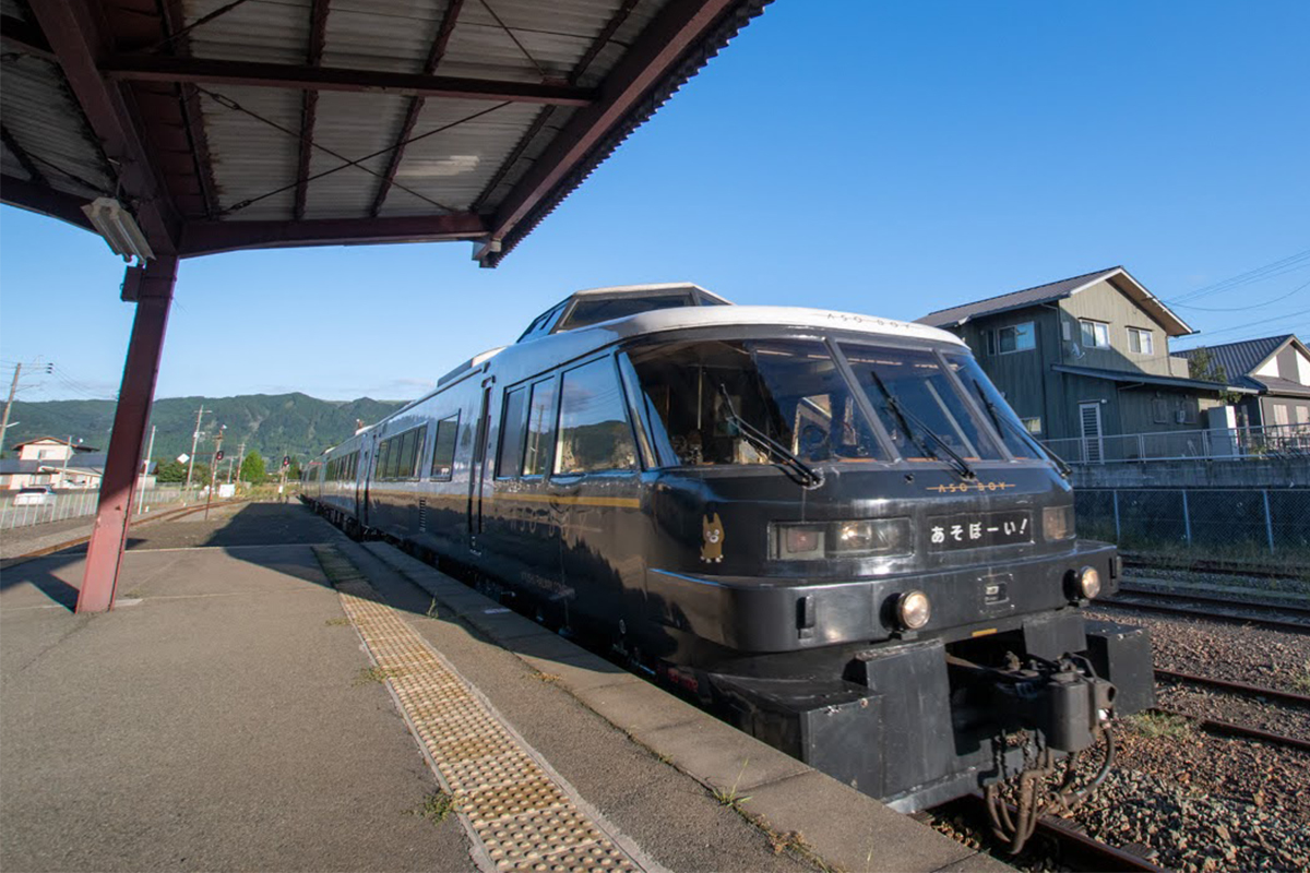 あそぼーい！の車両外観