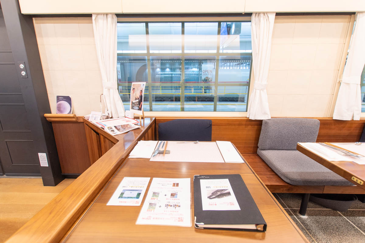 The rail kitchen chikugoの座席から見た内装２