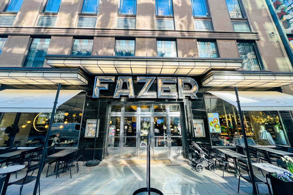 ヘルシンキ街中のFazerカフェ