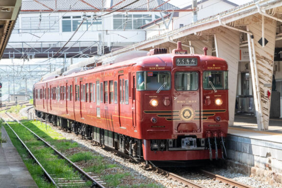 ろくもんの列車全景