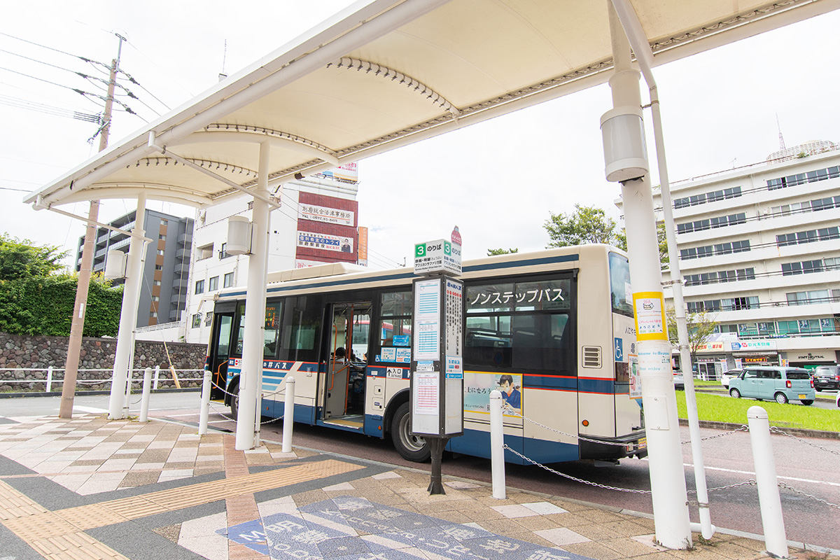 別府駅西口（山側）の3番乗り場