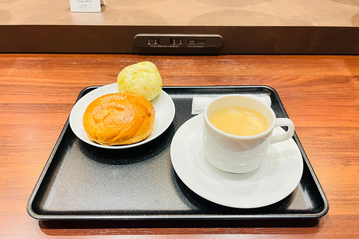 ダイヤモンド・プレミアラウンジでいただくご当地のパン